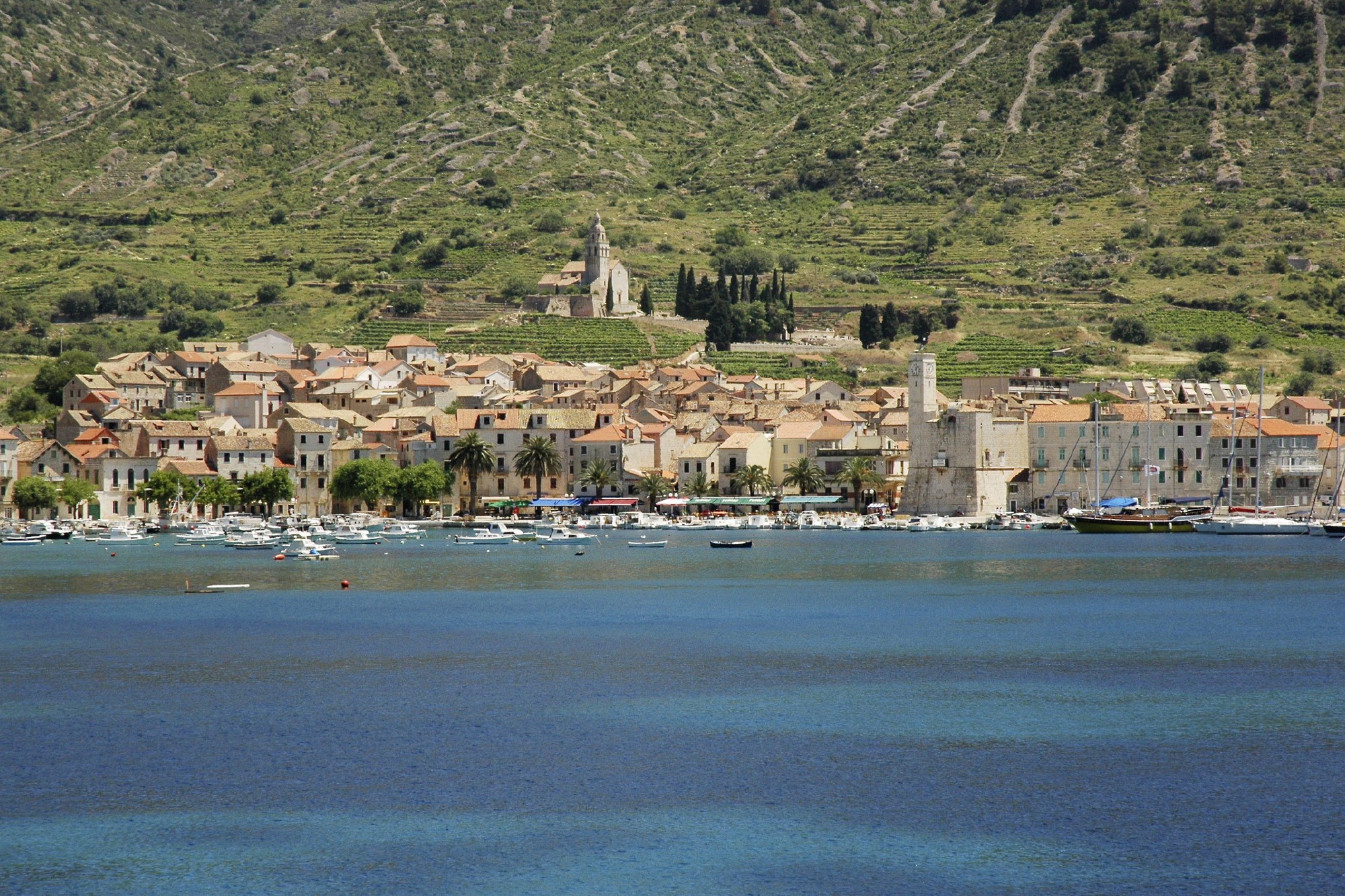 T1 – Enjoy the Dalmatian coast, 6 islands in 7 days