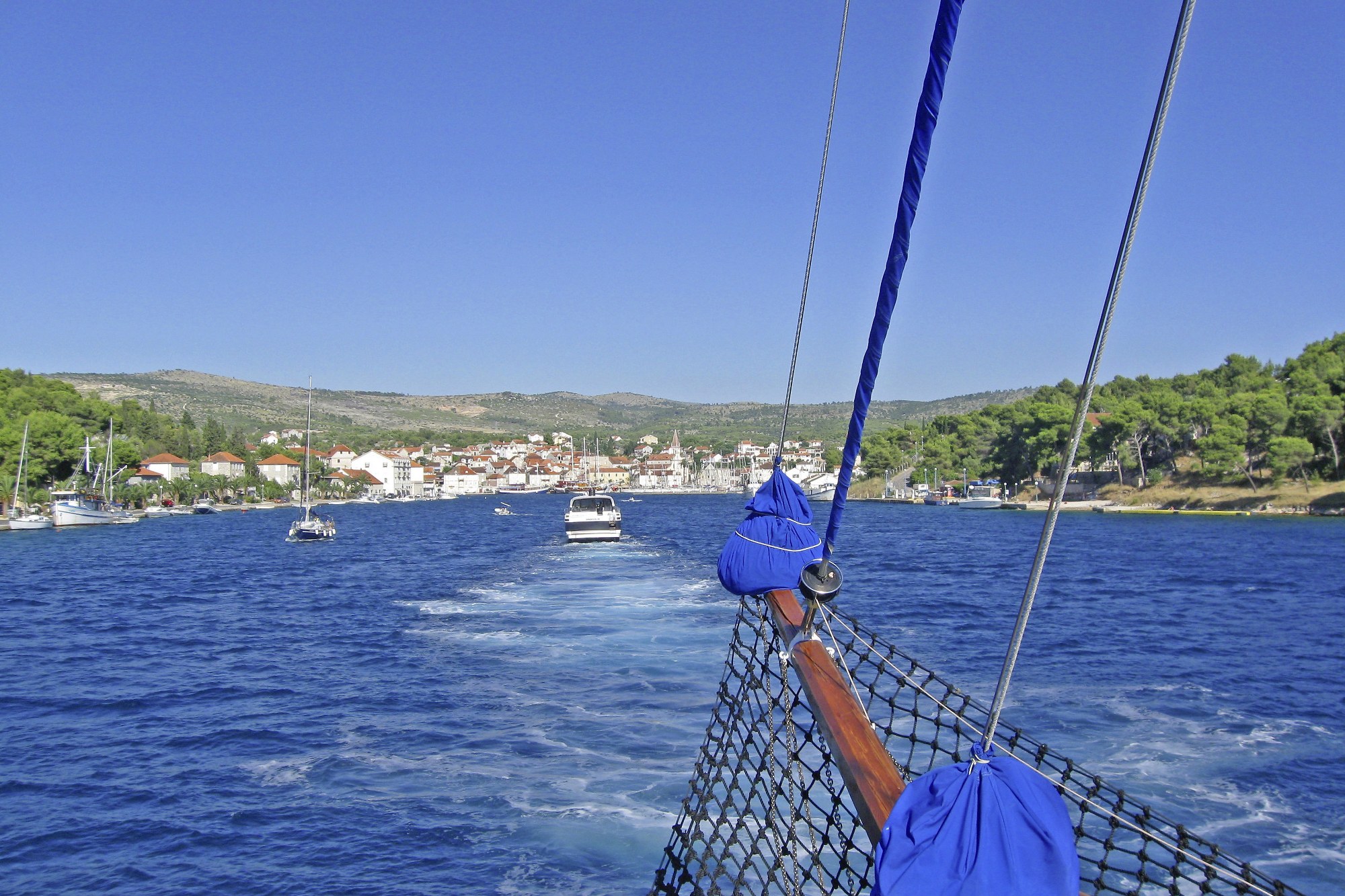 T7 Charter – Decide where you want to go!