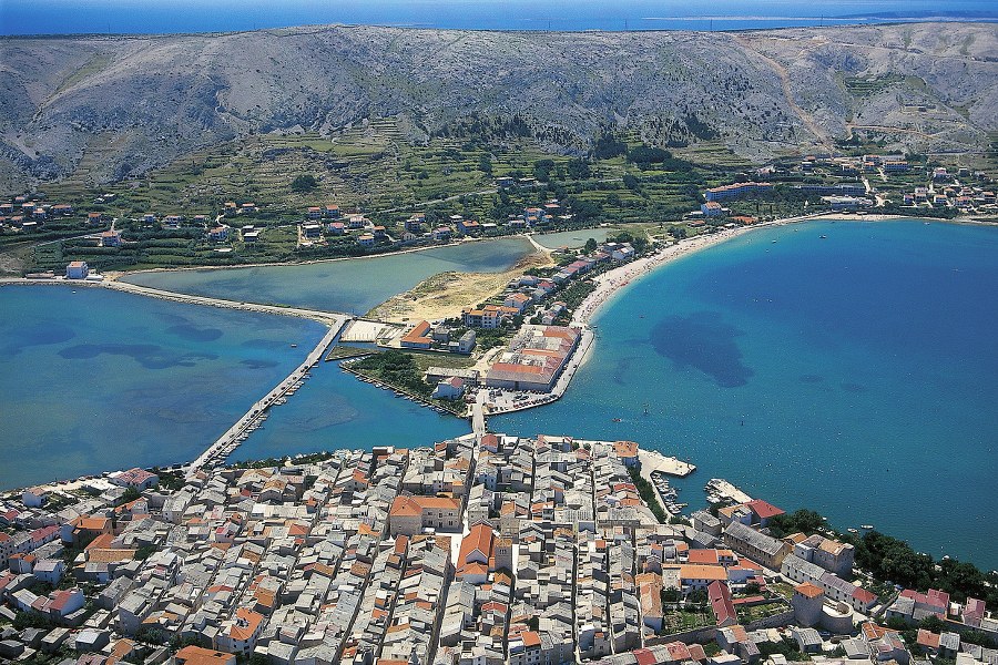 8 DAYS / 7 NIGHTS – 715 miles (1.150km)