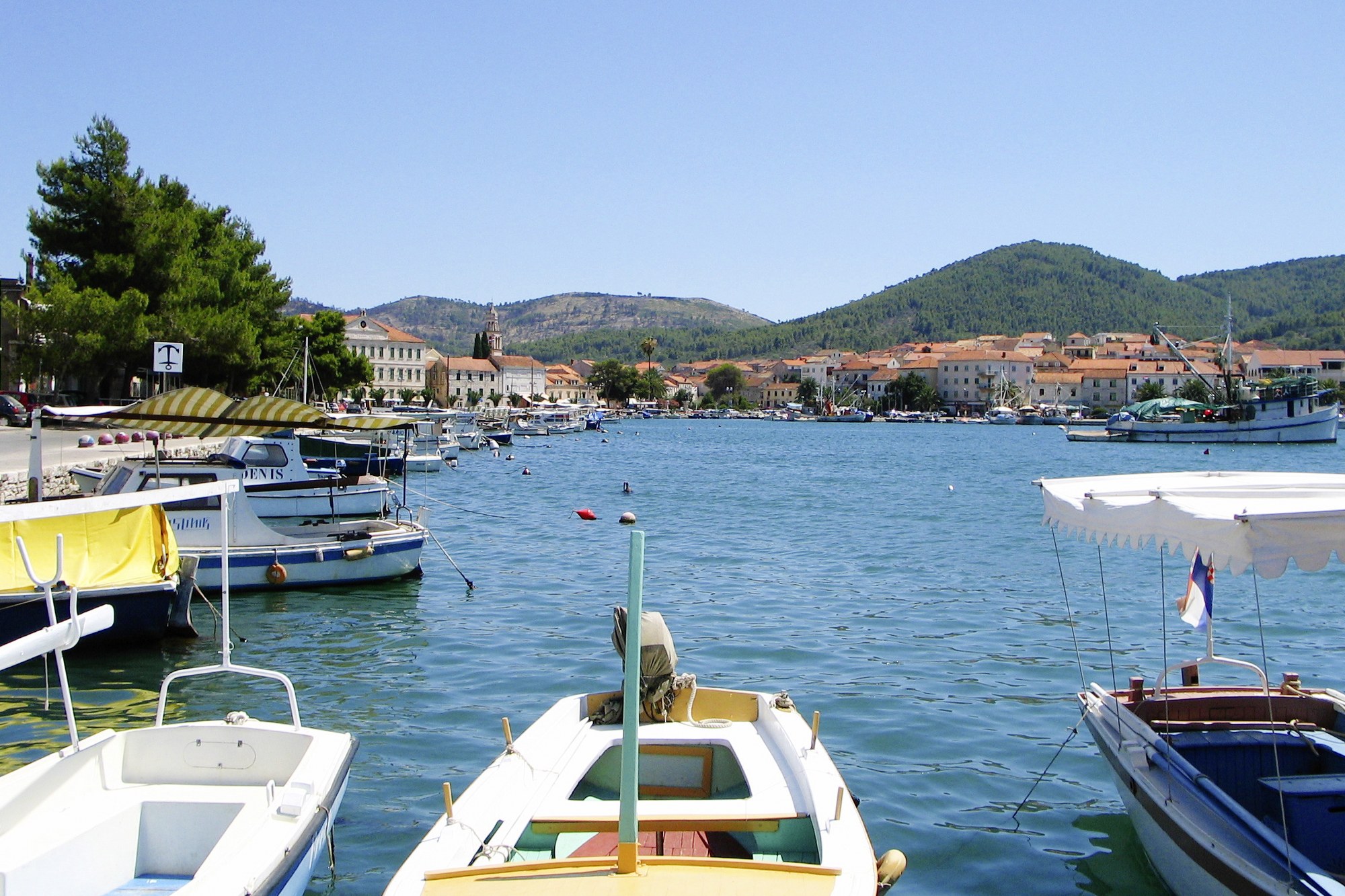 T1 – Enjoy the Dalmatian coast, 6 islands in 7 days