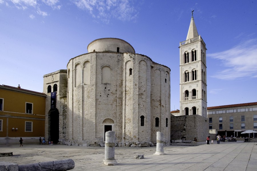 8 DAYS / 7 NIGHTS – 715 miles (1.150km)